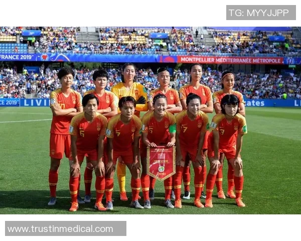 北京排球队在世界杯中的默契配合与战术分析展现团队实力